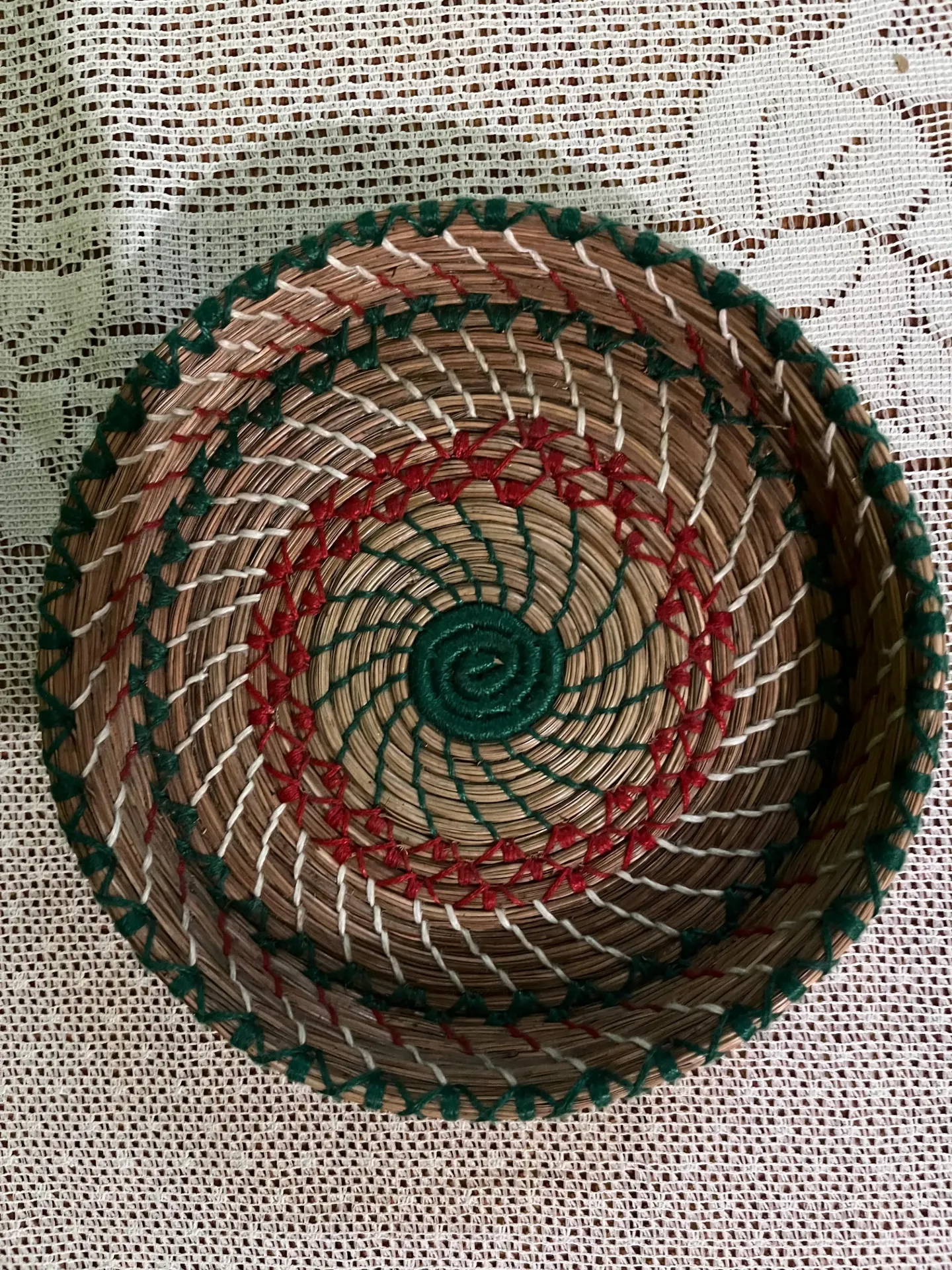 Hand-Made Himalayan Pine Tree Roti Basket – Eco-friendly & Sustainable Roti Box