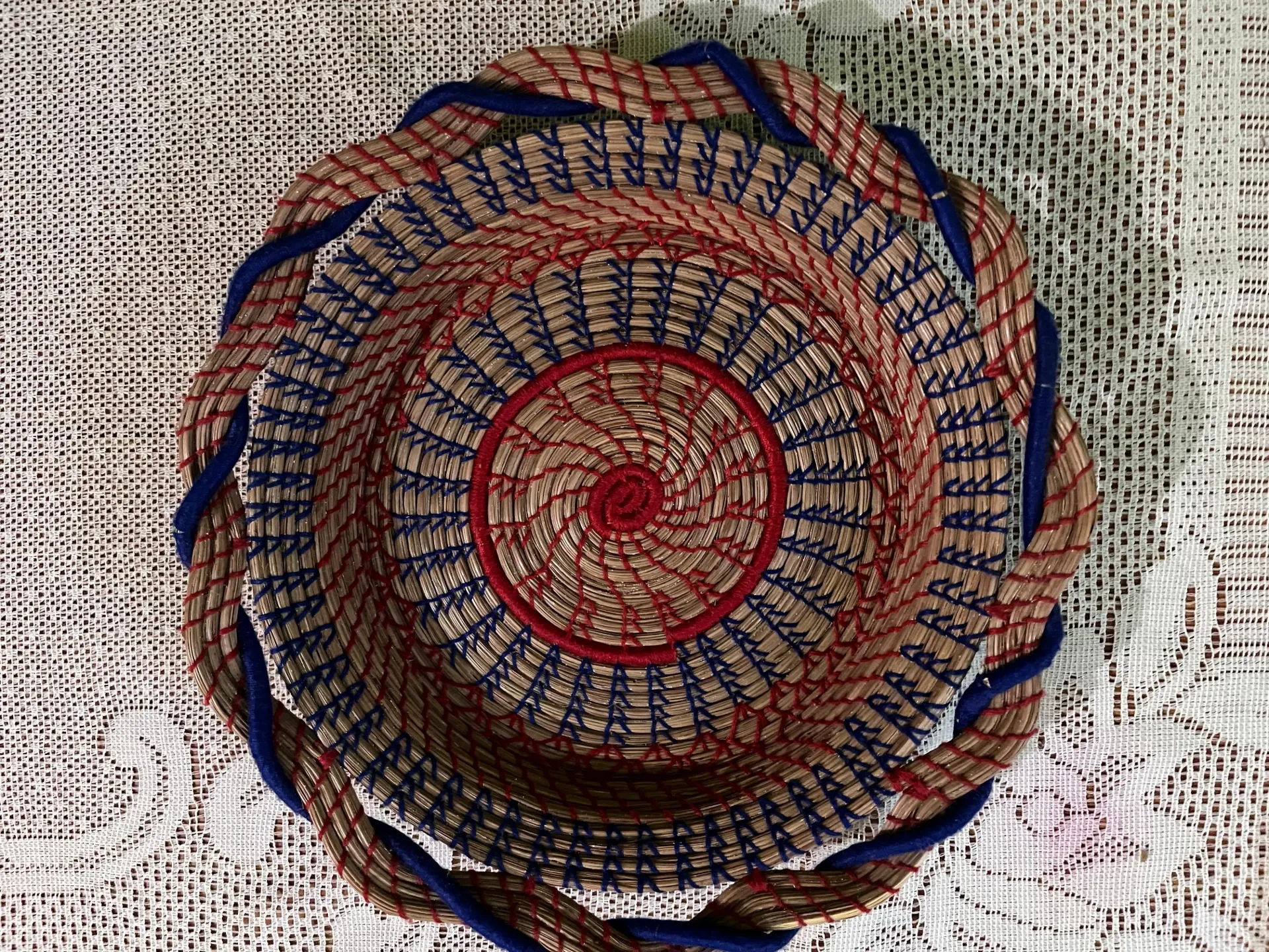 Designer Hand-Made Himalayan Pine Needle Chapati Basket – Eco-friendly & Sustainable Roti Box